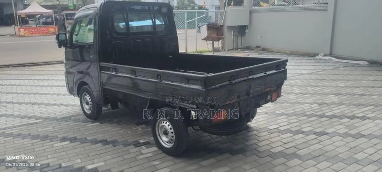 Daihatsu Hijet Extra 2024