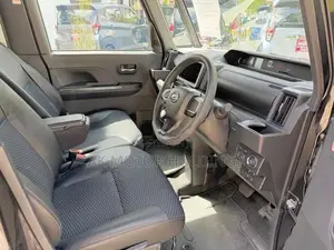 Daihatsu Tanto 2023