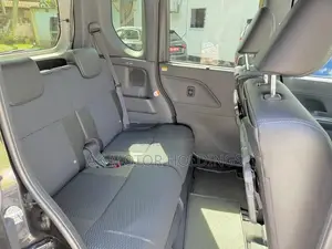 Daihatsu Tanto 2023