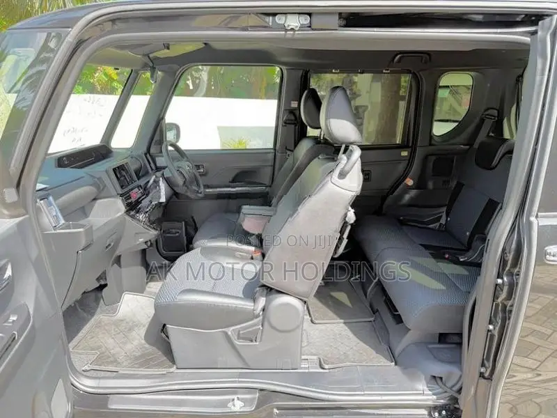 Daihatsu Tanto 2023