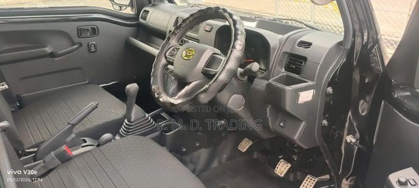 Daihatsu Hijet Extra 2024