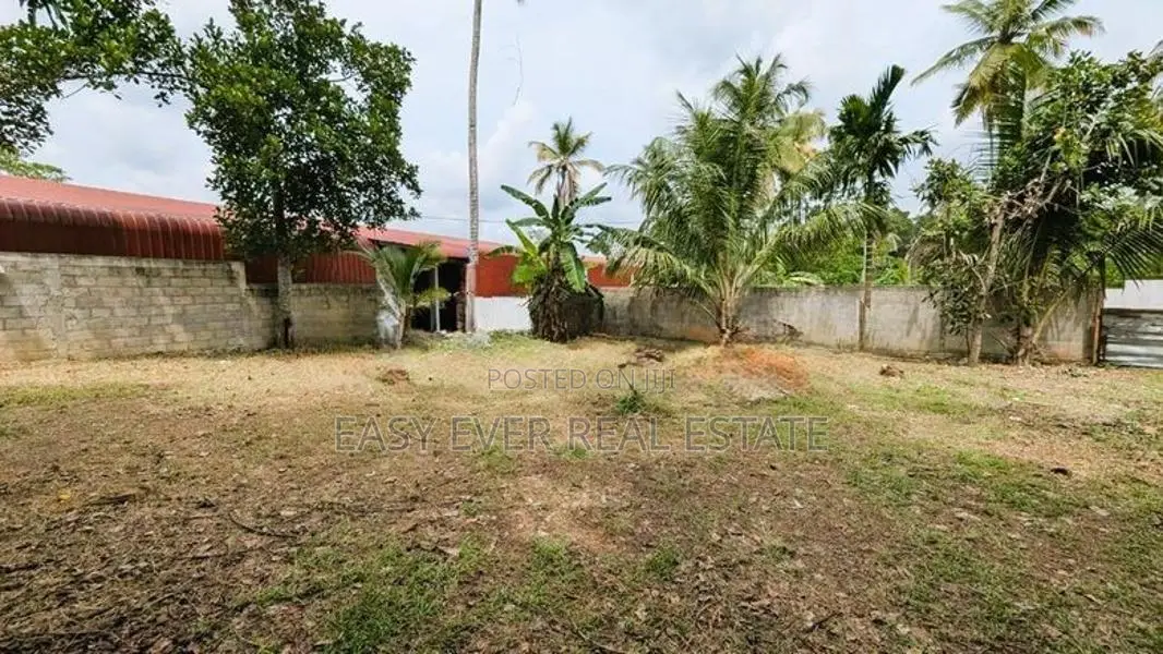 කඩවත – ඉඹුල්ගොඩින් වටිනා බිම්කොටසක් විකිණීමට