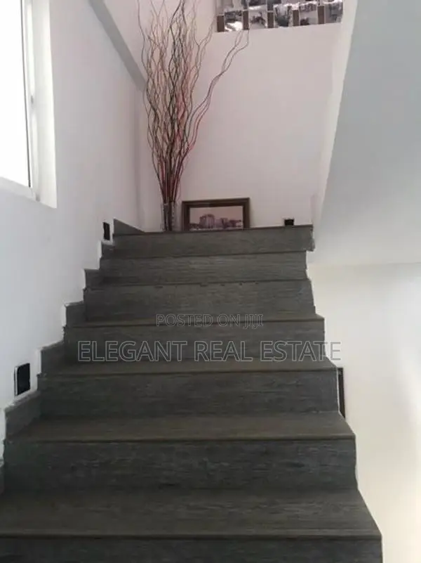 09 Bedroom Unfurnished House for Sale in Battaramulla (A2949)