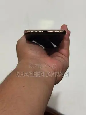 Apple iPhone XS Max (Used)