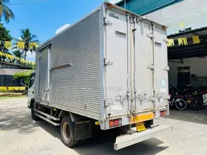 Mitsubishi Fuso 2016