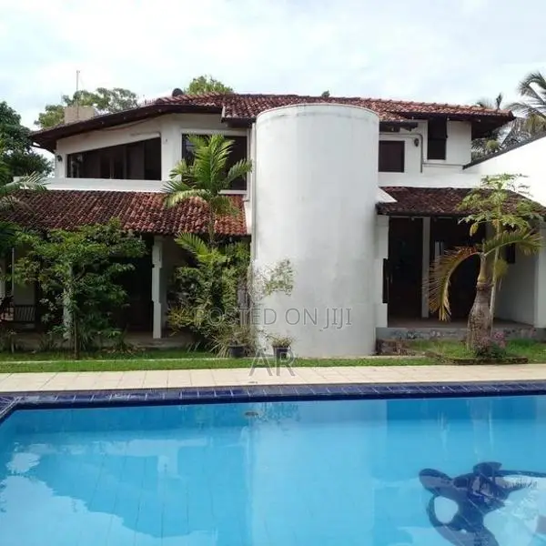 Luxury House for Sale Nugegoda with 80 perches