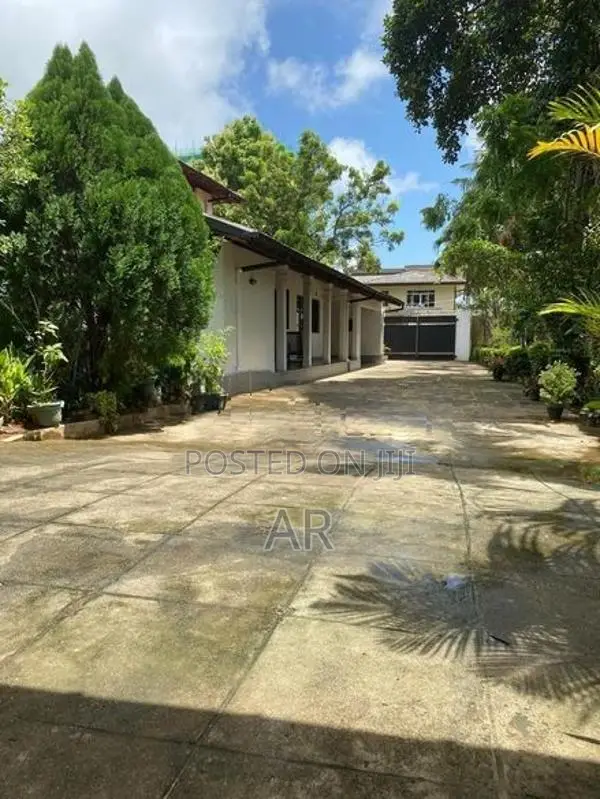 Luxury House for Sale Nugegoda with 80 perches