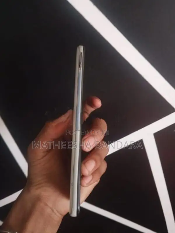 Samsung Galaxy A50 (Used)