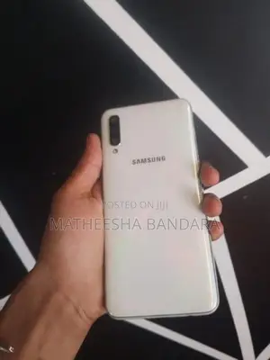 Samsung Galaxy A50 (Used)