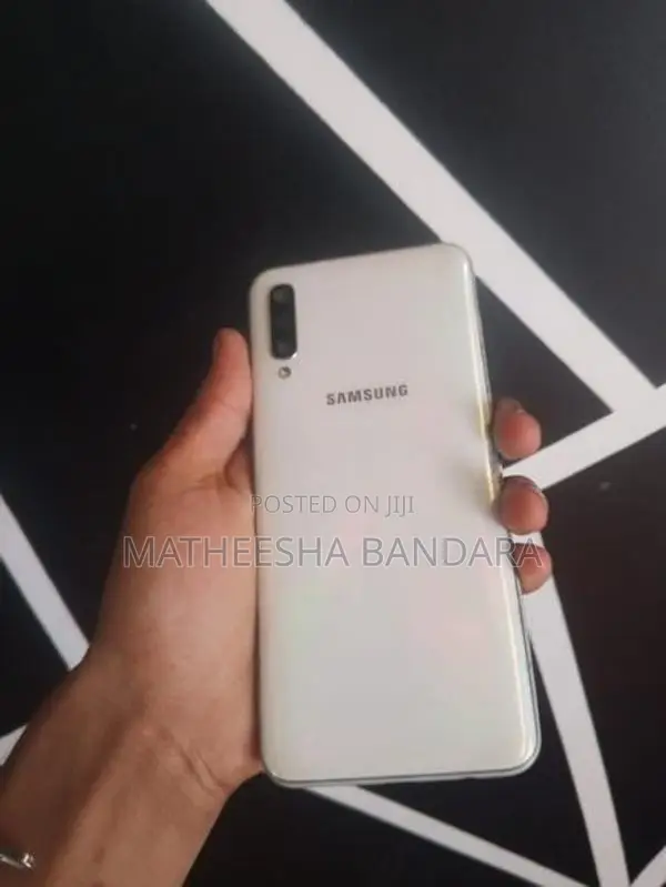 Samsung Galaxy A50 (Used)