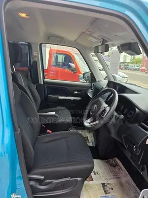 Toyota Roomy 2024