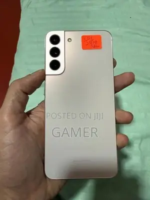 Samsung Galaxy S22+ (Used)