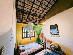 ගම්පහ නගර මධ්‍යයෙන් පදිංචියට සුපිරි නිවසක්