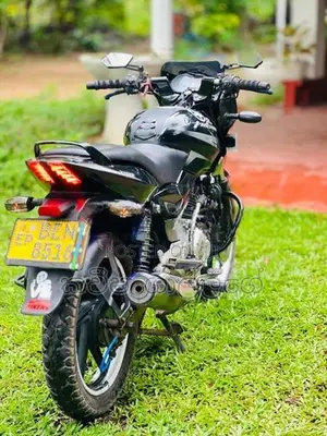 Bajaj Pulsar 150 2016