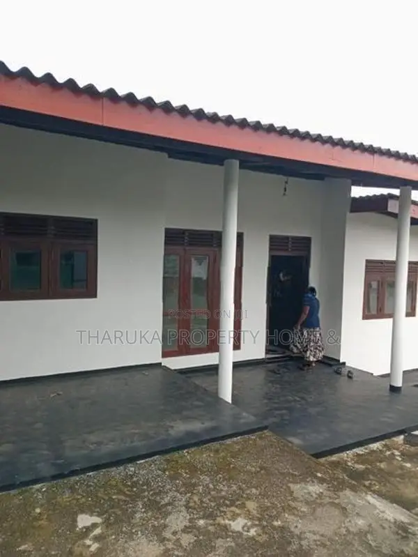 Brand New House For Sale Piliyandala