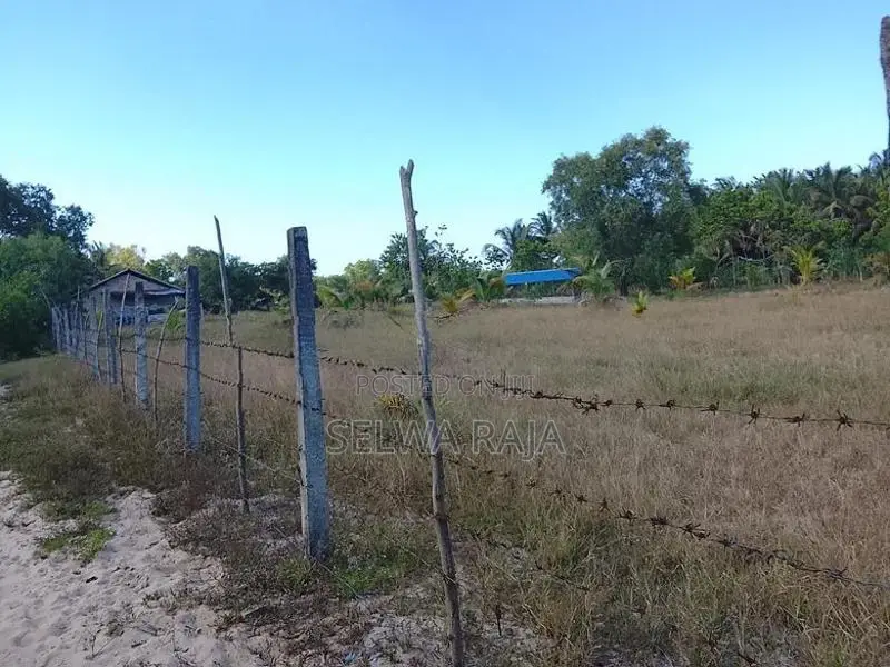 Land for Sale Valaichenai