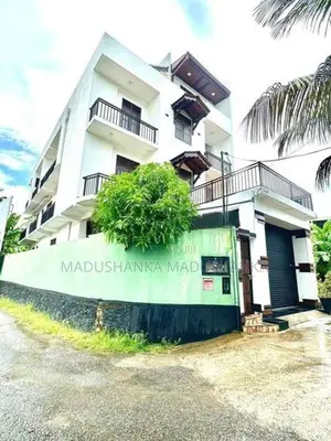 Commercial Boarding for Sale in Malabe