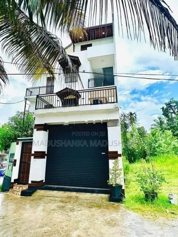 Commercial Boarding for Sale in Malabe