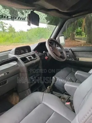 Mitsubishi Pajero 1992