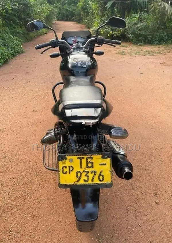 Bajaj Pulsar 180 2009