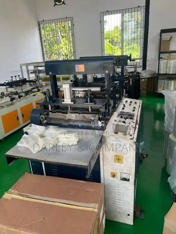 Center Seal Pouch Machine