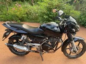 Bajaj Pulsar 180 2009
