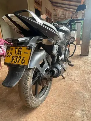 Bajaj Pulsar 180 2009
