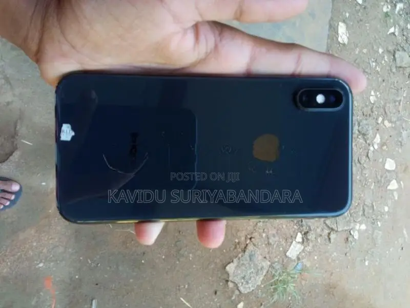 Apple iPhone XS (Used)