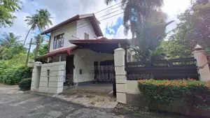 Lovely Modern House for Rent in Thalawathugoda Rd Hokandara