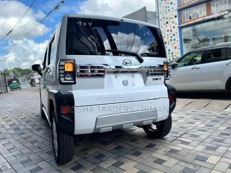 Daihatsu Taft G Chrome 2025