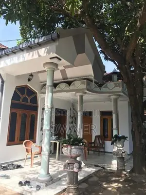 Beautiful Spacious House for Sale in Akkarepattu