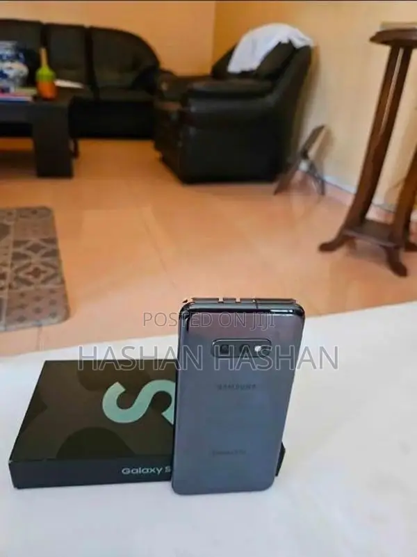 Samsung Galaxy S10 8GB 128GB (Used)
