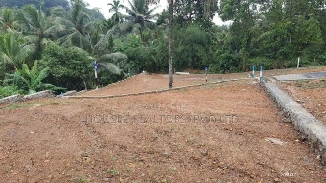 Land for Sale – Pokunuvita, Horana (Colombo Area)