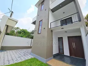 Newly Built Luxury 3 Storey House for Sale in Kottawa
