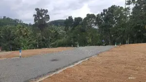 Land for Sale – Pokunuvita, Horana (Colombo Area)