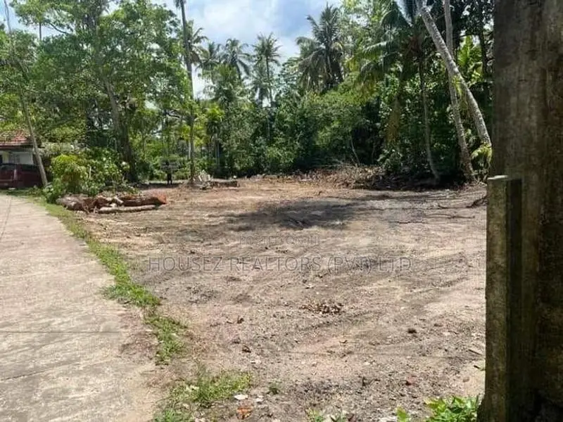 Land for Sale – Habaraduwa Town