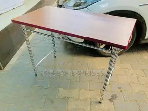 New 4*2 Ft Formica Table
