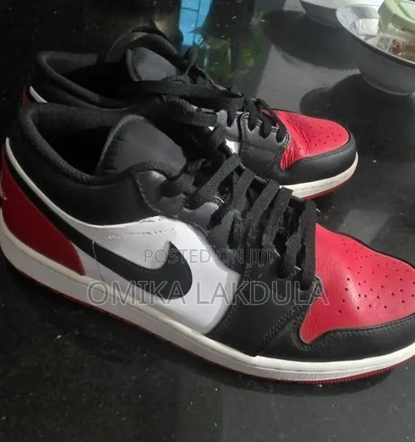 Air Jordan 1 Low Bred Toe Authentic Sneaker