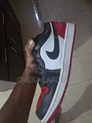 Air Jordan 1 Low Bred Toe Authentic Sneaker