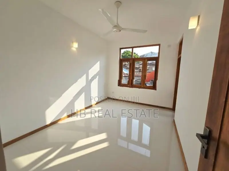 Architecture Designed Super Luxury Three Story House Sale In Pelawatta