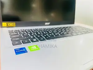 Acer Aspire 3 A315 - Intel i7 12th Gen