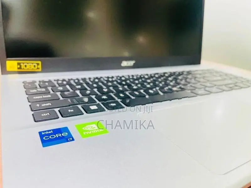 Acer Aspire 3 A315 - Intel i7 12th Gen
