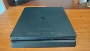 PS4 Slim 1TB