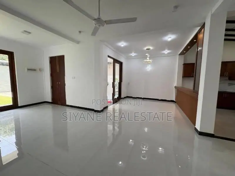 House for Sale in Athurugiriya