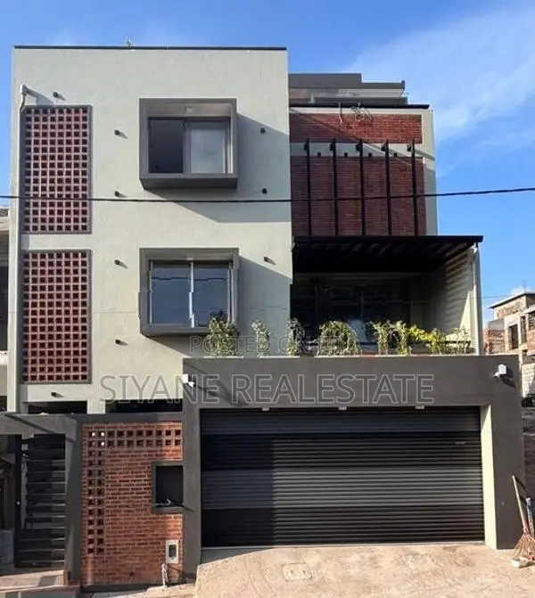Luxury House in Moratuwa, Katubedda