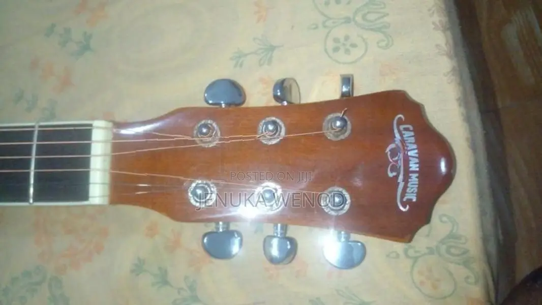 Caravan Music Acoustic Guitar