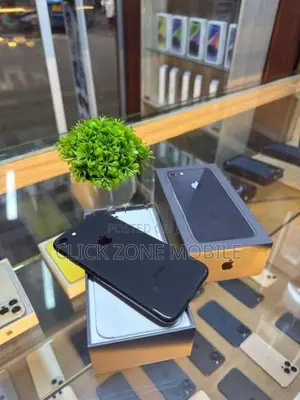 Apple iPhone 8 64GB (Used)
