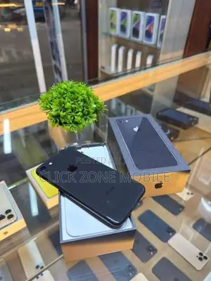 Apple iPhone 8 64GB (Used)