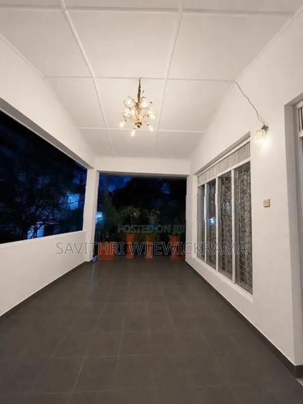 Upstairs House for Rent – Attidiya