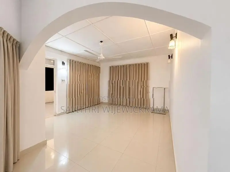 Upstairs House for Rent – Attidiya
